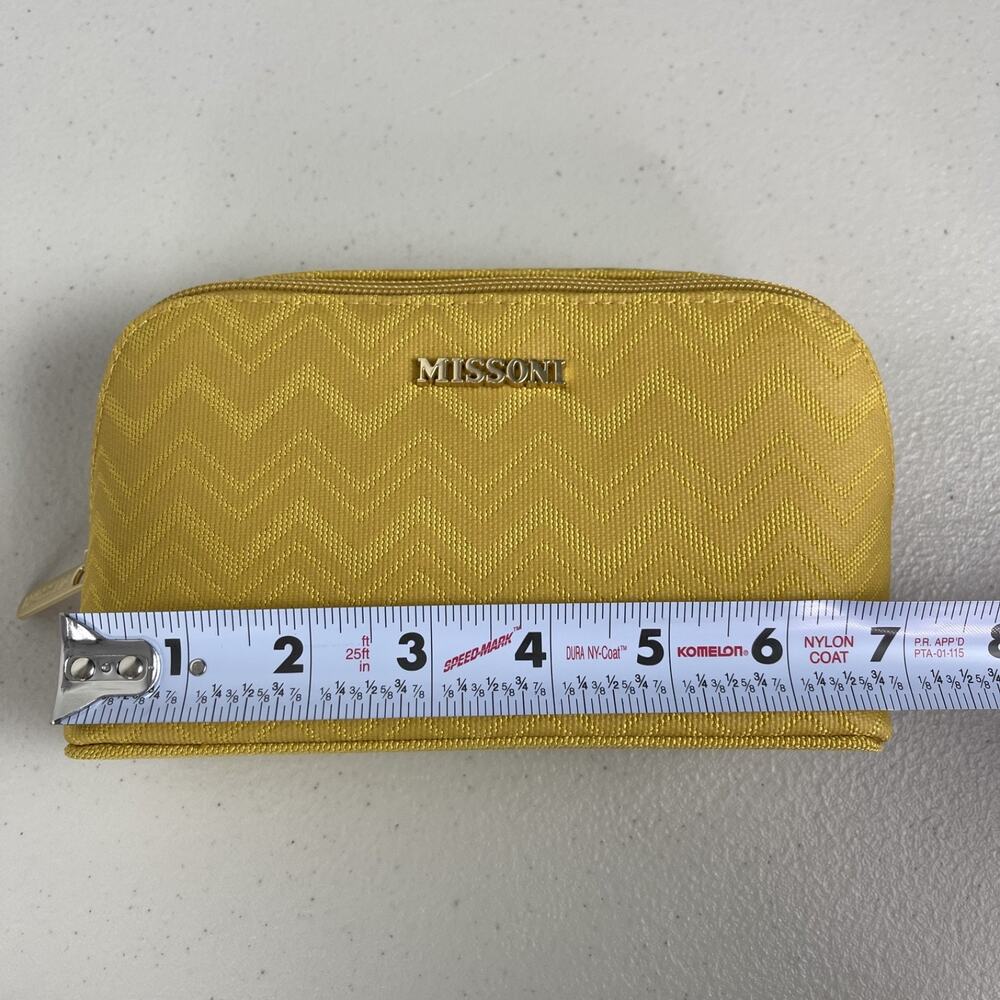 Delta One Rio Radiance Yellow Missoni Amenity Kit Bag Socks NEW 2026 Summer - Picture 6 of 16